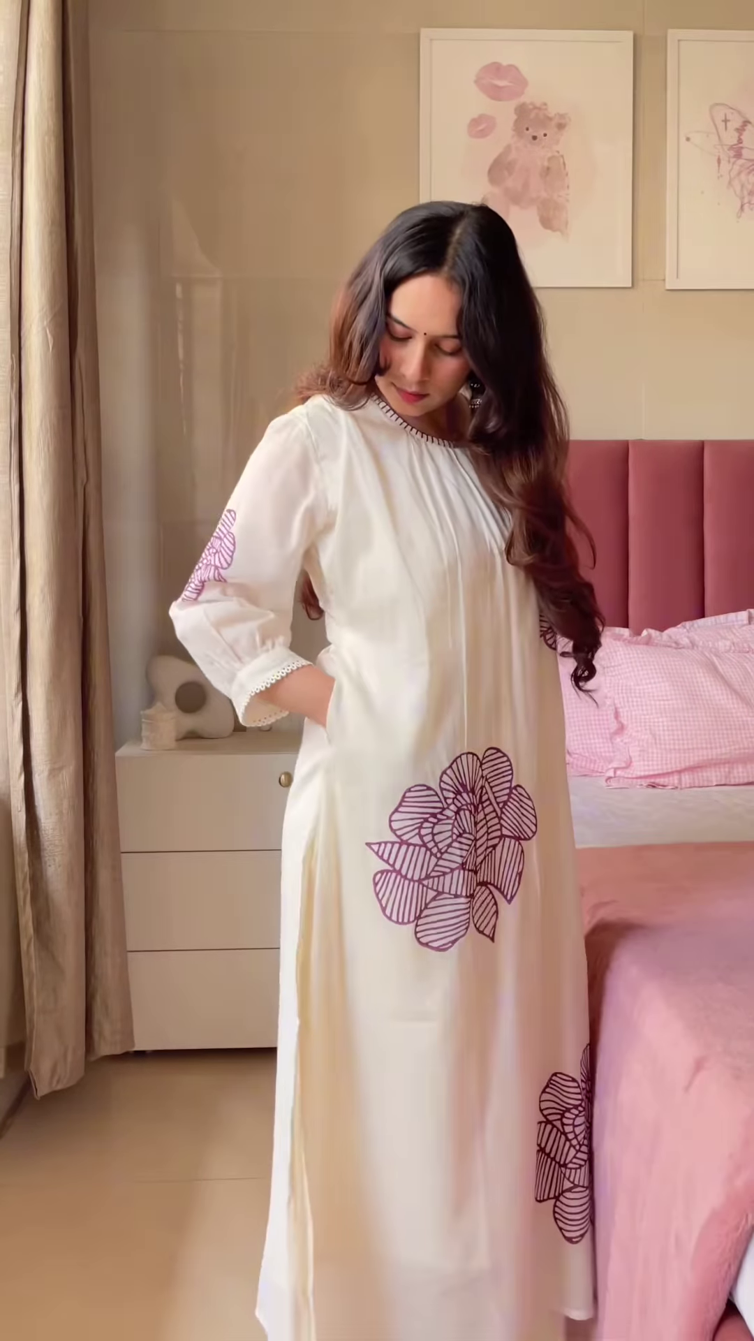 Cream Kurta with Black Embroidered Floral Dupatta – Elegant Ethnic Set for Women - Image 3