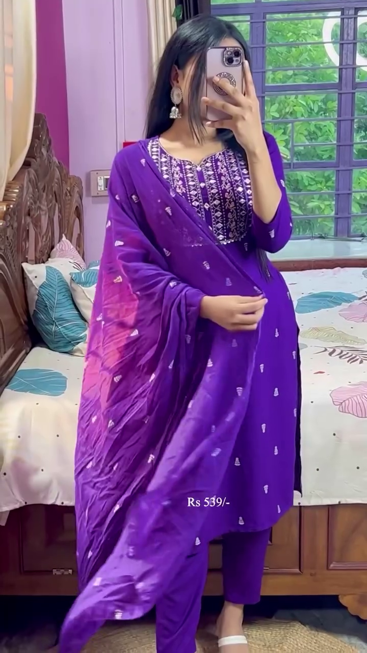 Bottle Green Georgette Kurta with Heavy Cream Thread Embroidery and Matching Dupatta - Elegant Ethnic Ensemble