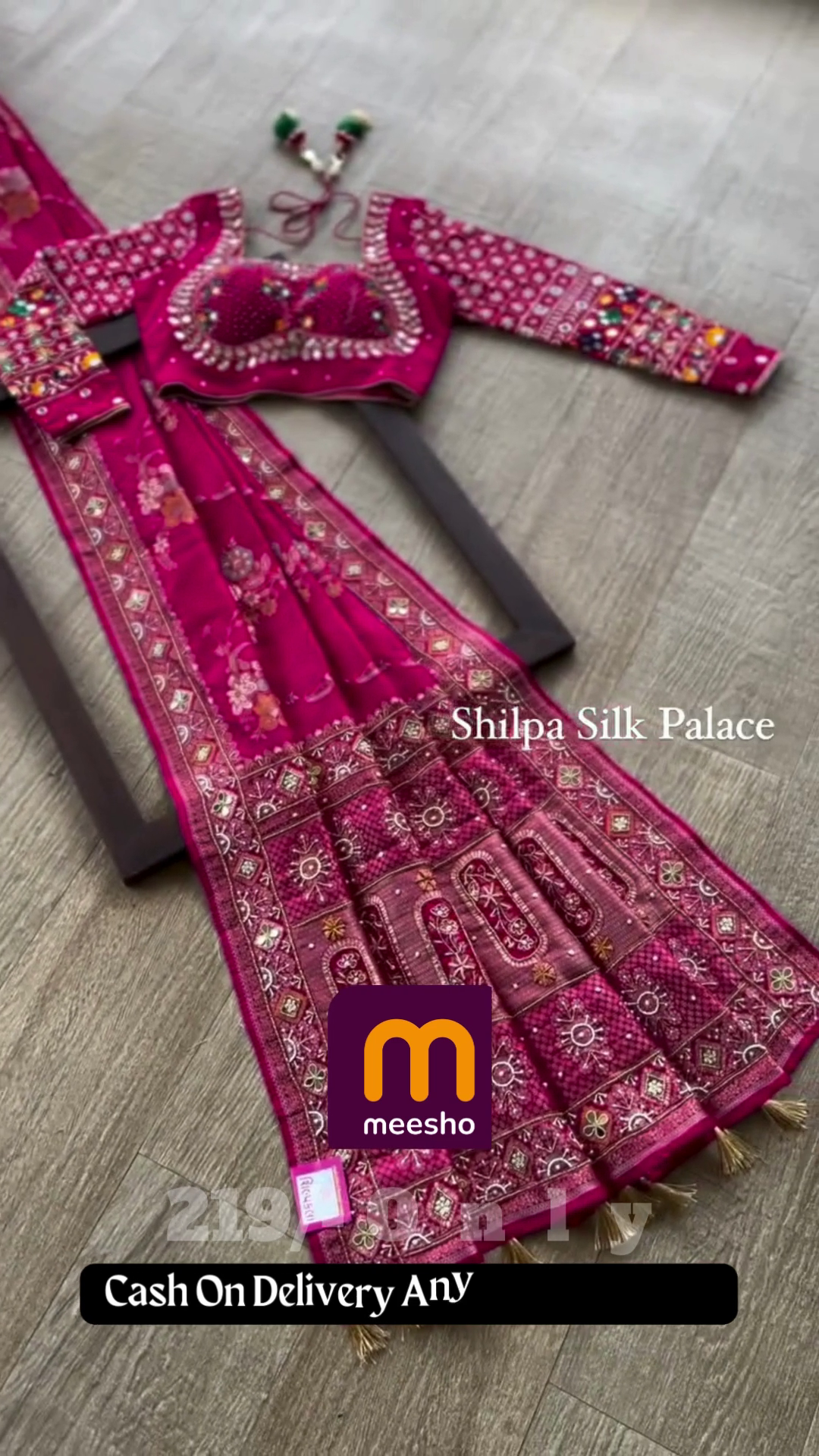 Vibrant Hot Pink Silk Blouse and Saree Set with Heavy Mirror and Zari Work - Traditional Wedding Collection - Image 4