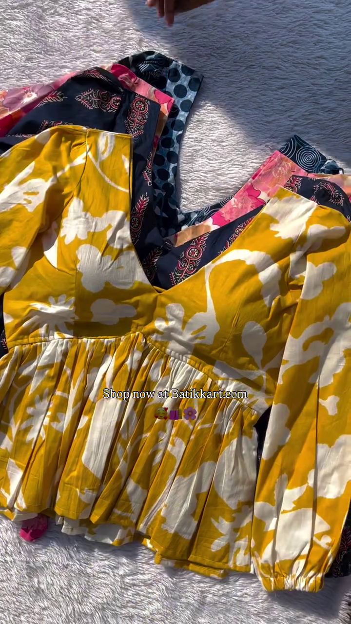Vibrant Red and White Ikat Print Cotton Dress with Puff Sleeves and Flared Boho Silhouette - Image 2