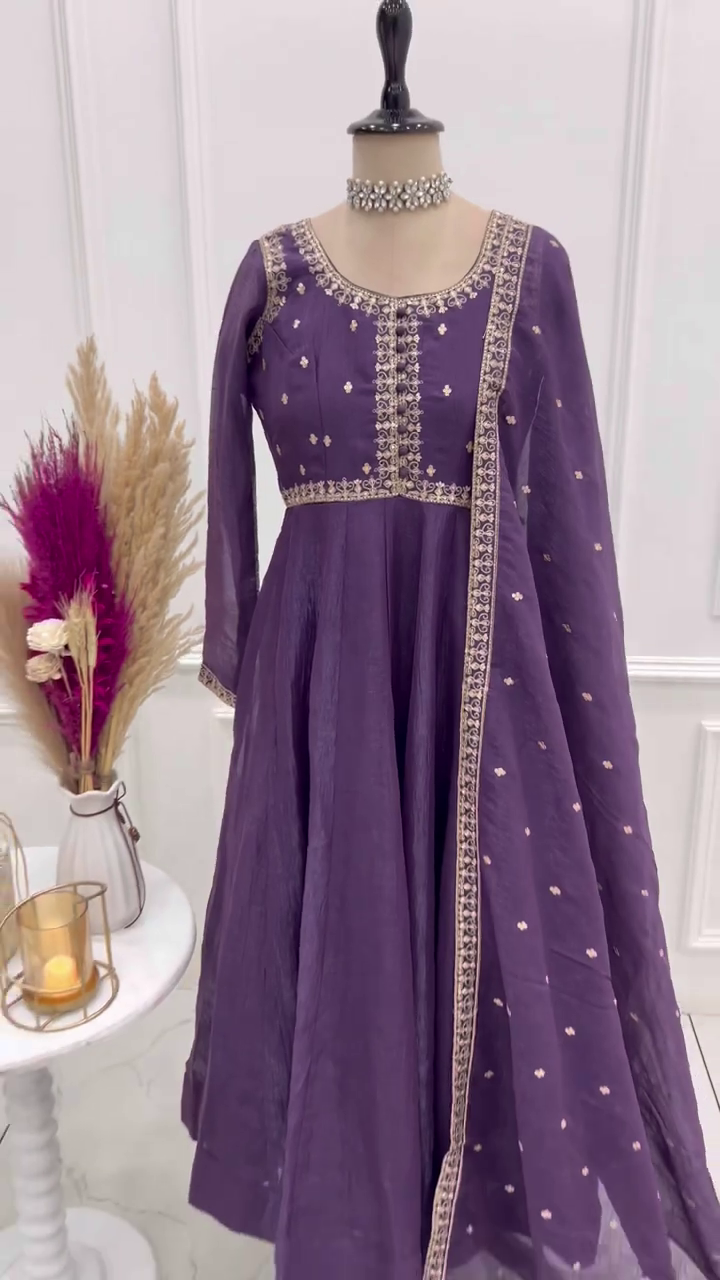 Regal Plum Embroidered Anarkali Set - Image 2